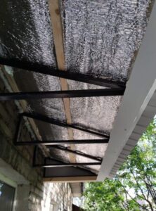 Независимая крыша на балкон с утеплением Москва