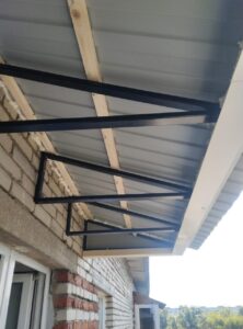 крыша на балкон